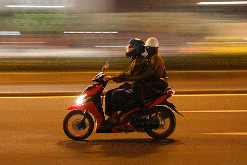 Best setting for night panning for a Nikon D90